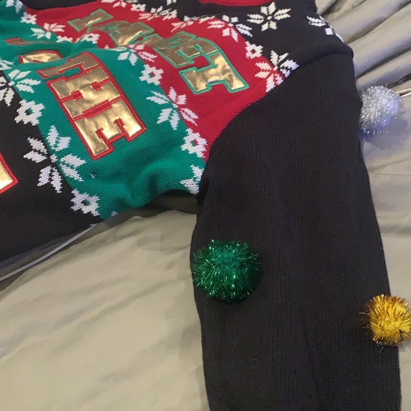 Tacky Christmas Sweater with battery operated flashing lights. - Picture 2 of 4